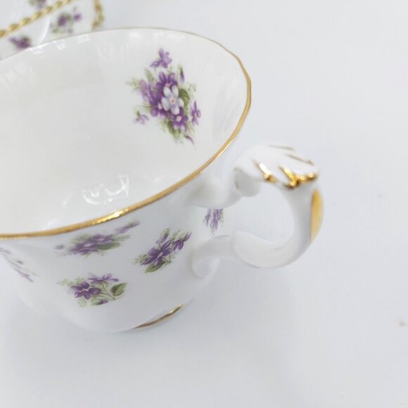 Royal Albert Tea Cup and Saucer -Sweet Violets Pattern- Bone China- England - Picture 4 of 9